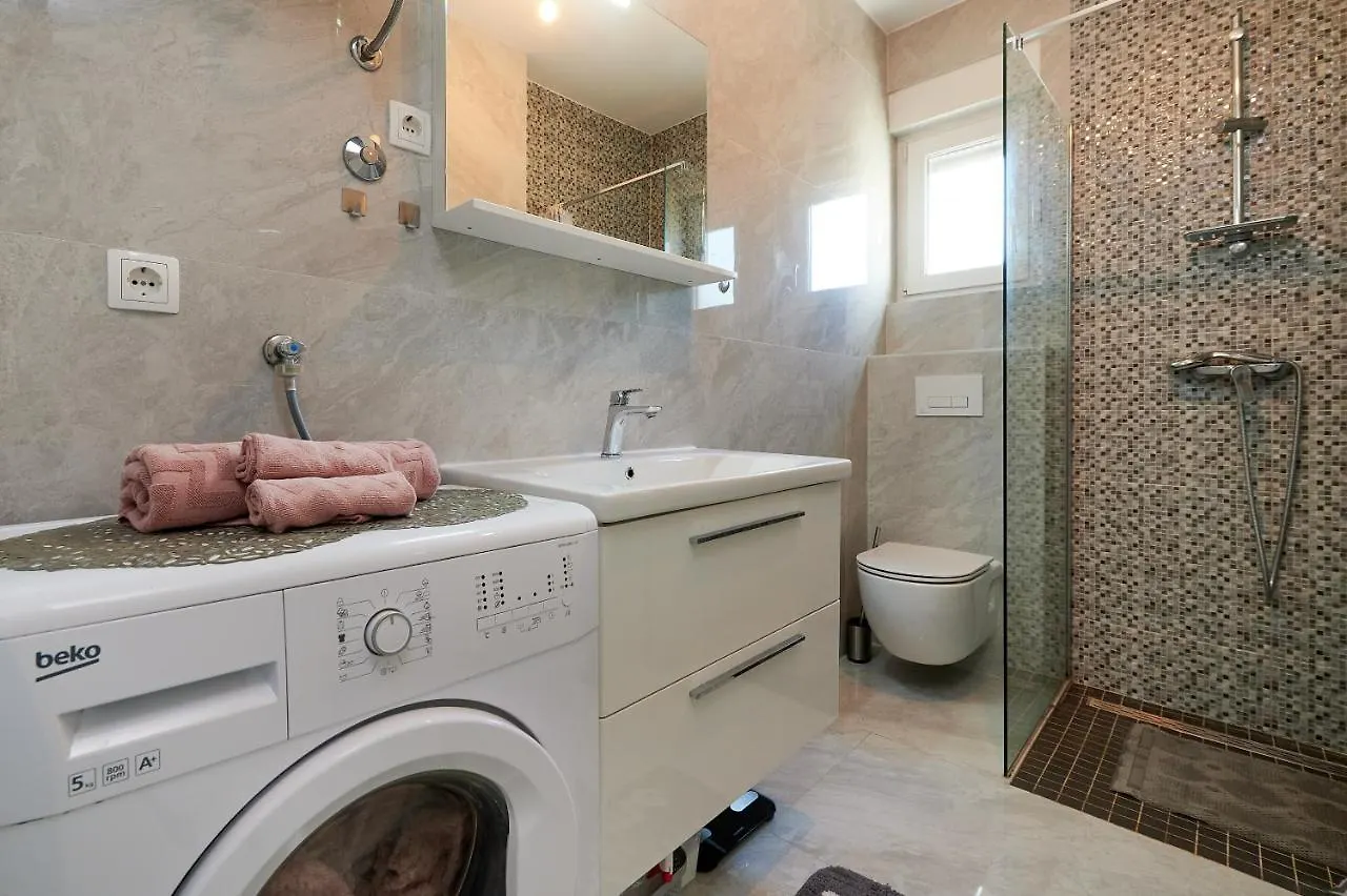 Apartman Twins Trogir 0*,  Croatia